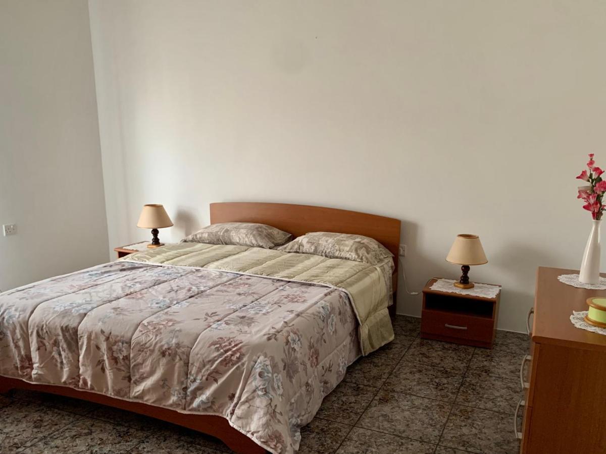 Birżebbuġa 2 Bedroom Appartment Birzebbugia מראה חיצוני תמונה